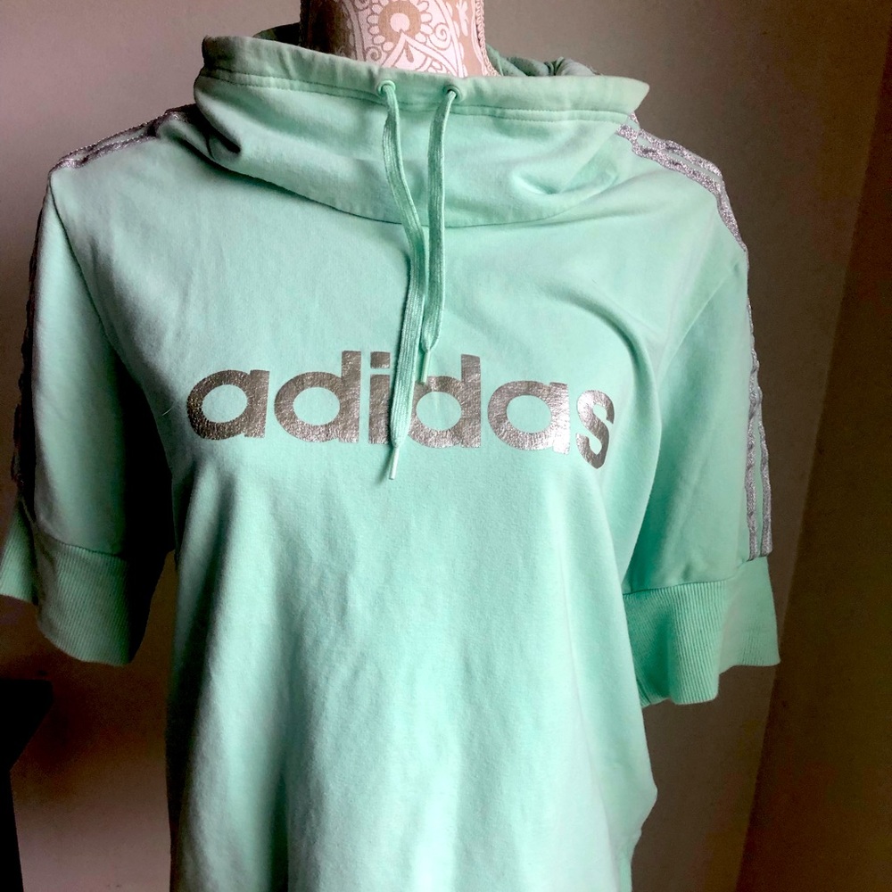 Woman’s Adidas XL short sleeved Hoodie